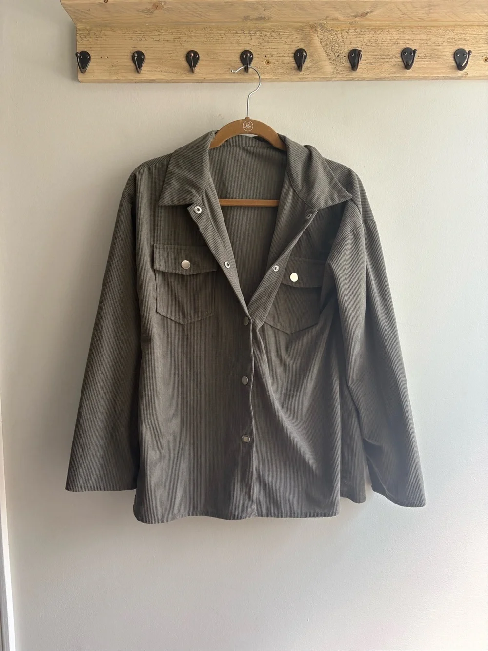 Olive Green Button-Front Shacket Jacket - Picture 2 of 3